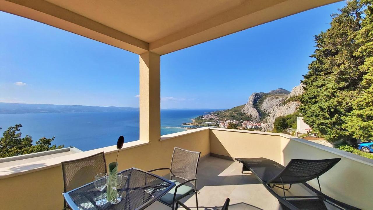 Apartments Borak Omis Luaran gambar