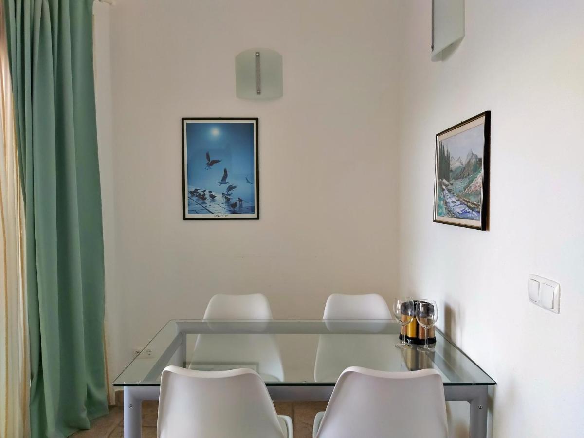 Apartments Borak Omis Luaran gambar