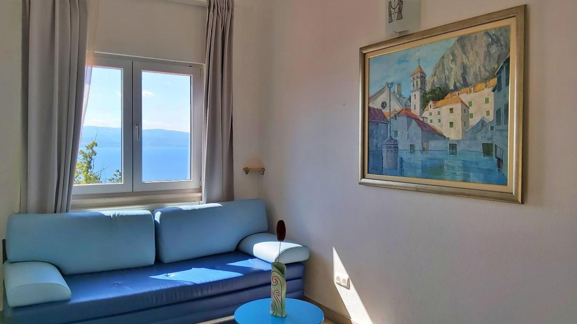 Apartments Borak Omis Bilik gambar