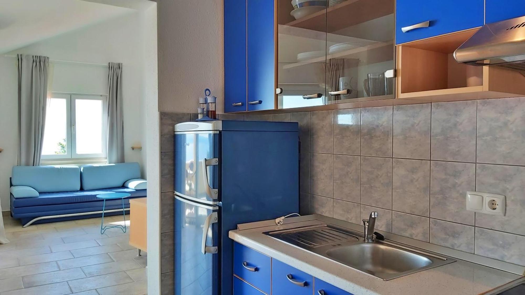 Apartments Borak Omis Bilik gambar